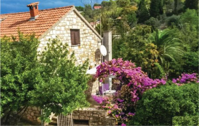 2 Bedroom Lovely Apartment In Stomorska